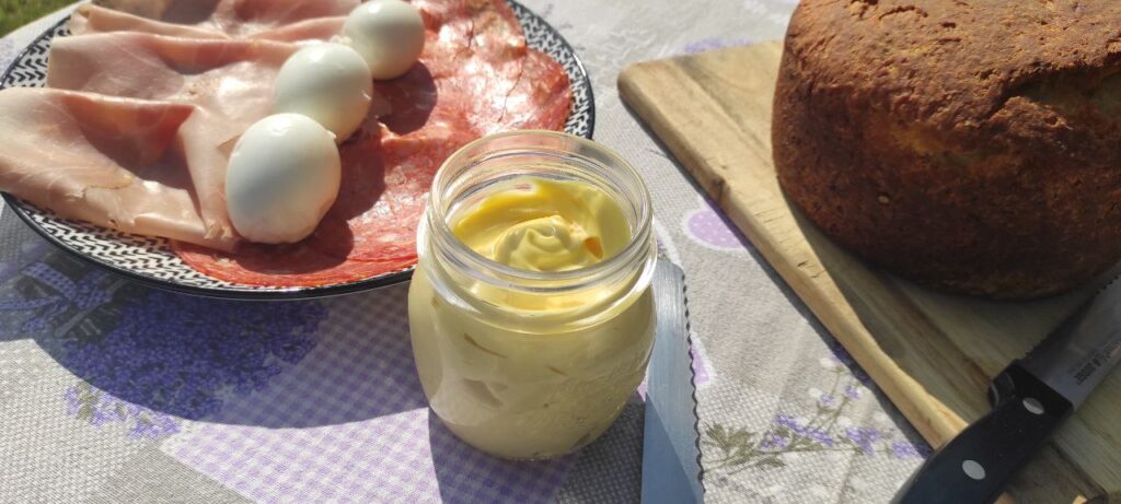 Homemade mayonnaise